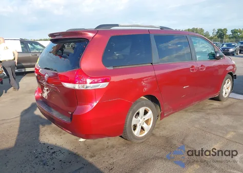2013 Toyota Sienna Le V6 8 Passenger from USA, damaged, VIN 5TDKK3DC4DS393304